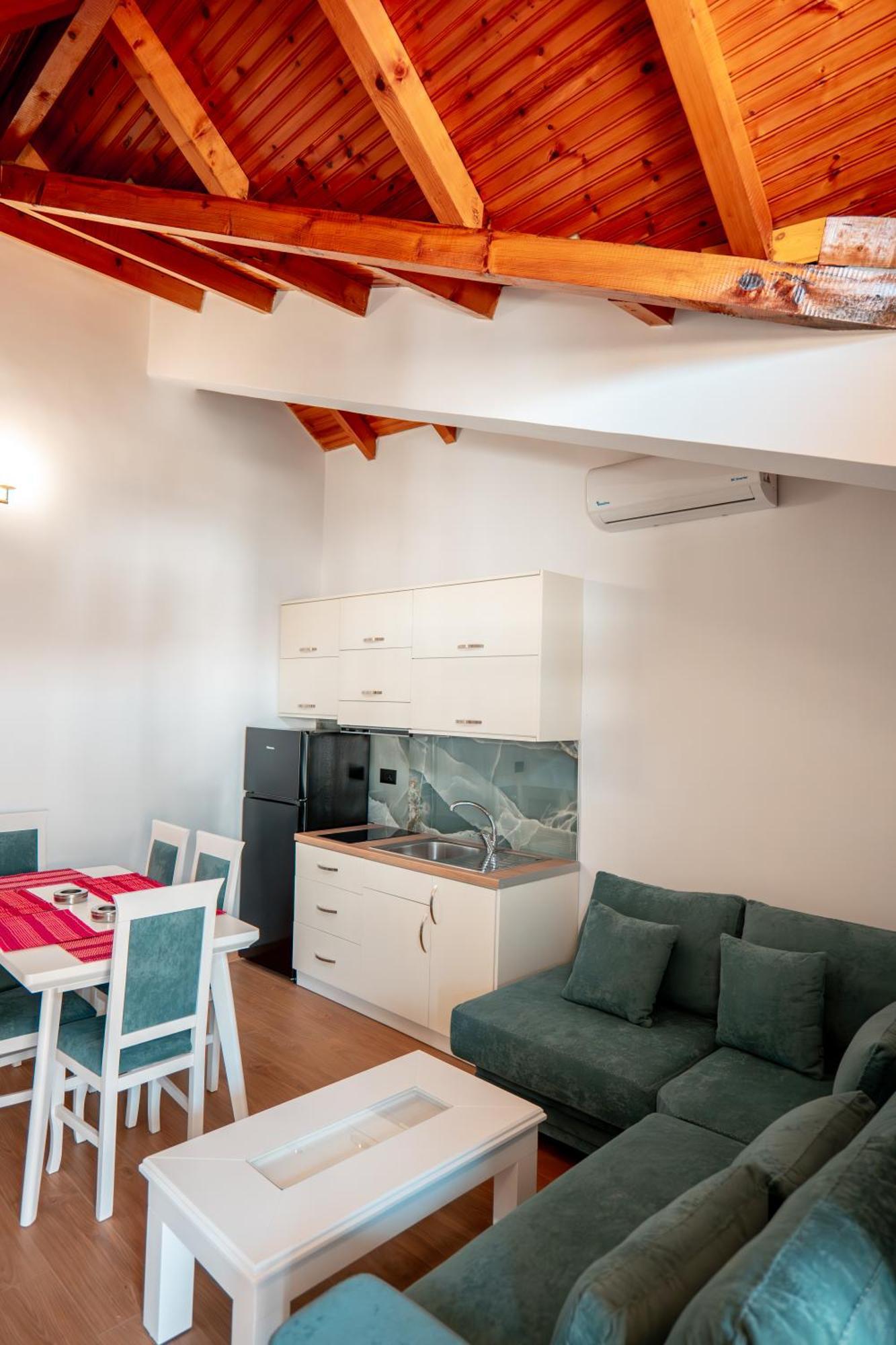 Fabio Guest House Gjirokaster Exterior photo